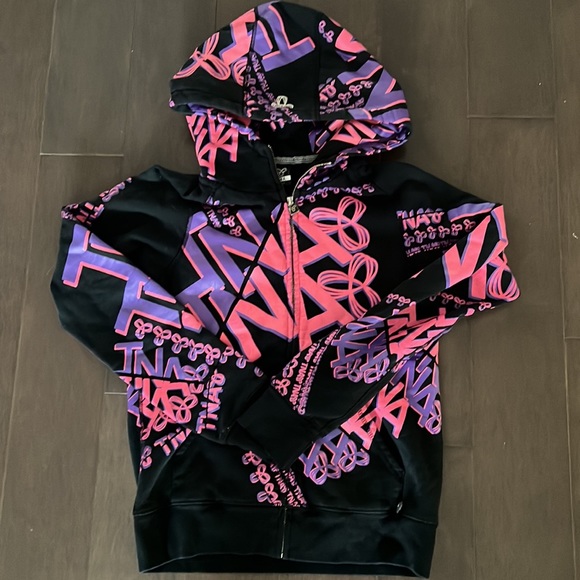 Womens size small and extra small athletic top and sweater lot. - Picture 7 of 11